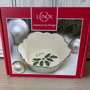 Lenox LOVE Bowl Round Fluted Candy Dish Holly Christmas NEW Holiday Gilt 4.5"